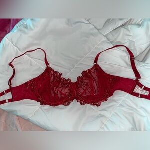 Victoria’s Secret Dream Angels Push Up Without Padding Bra Size 36DD